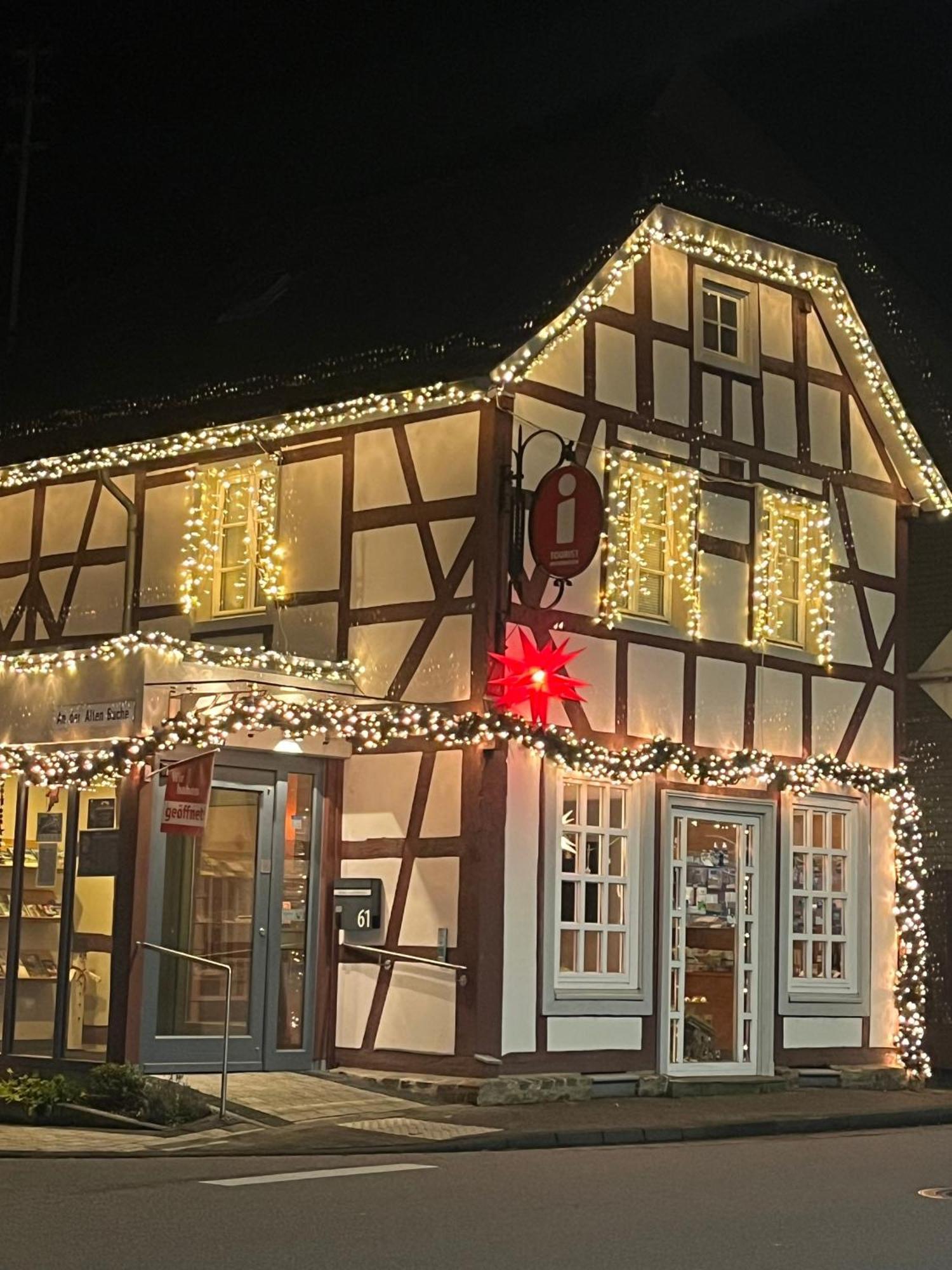 Ferienwohnung "Gaston" Mitten In Waldbreitbach Exterior photo